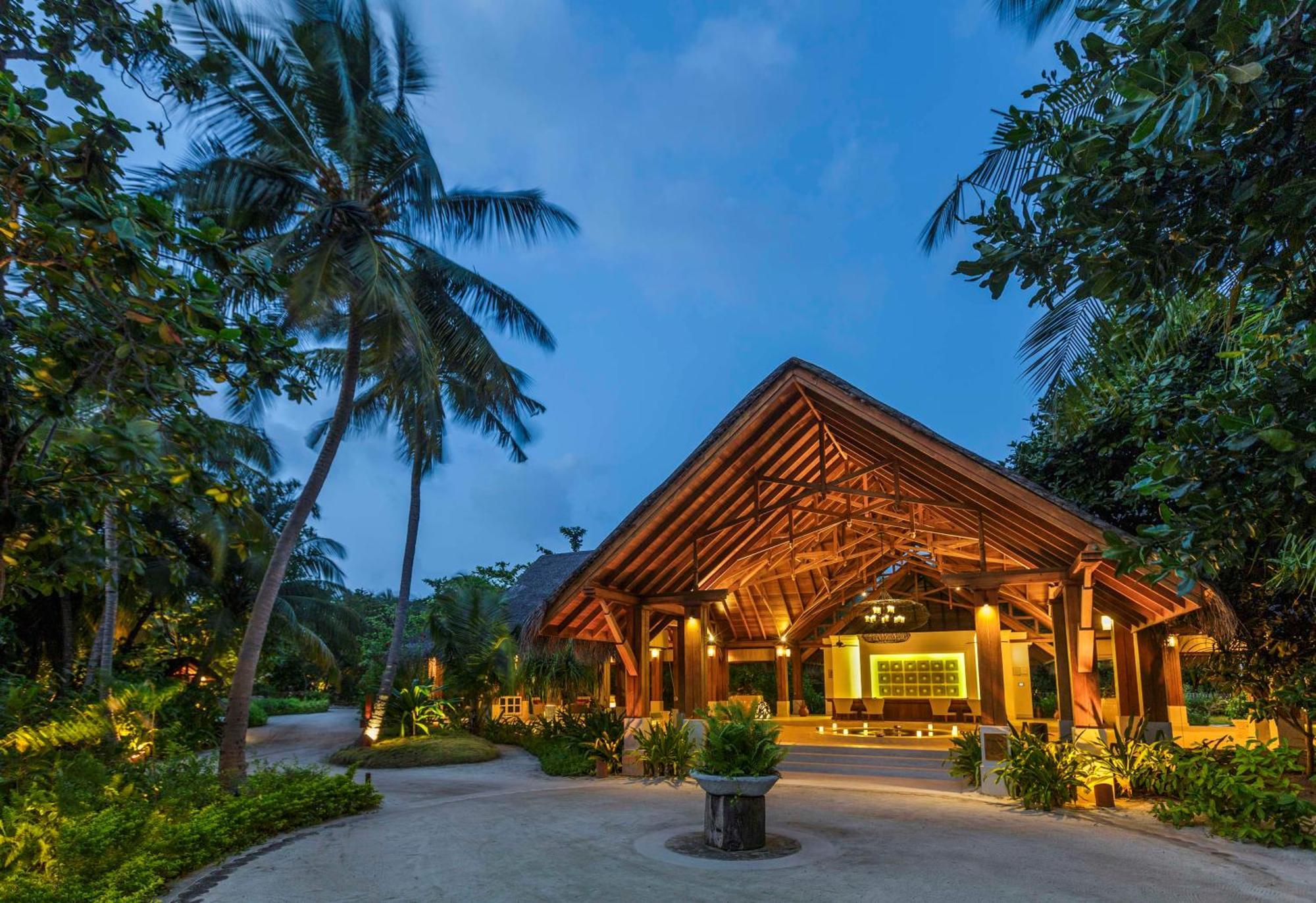 Dusit Thani Maldives - 50 Percent Discount On Transfers For Stays Until 20 Dec 2025 Amilla Fushi Exterior photo