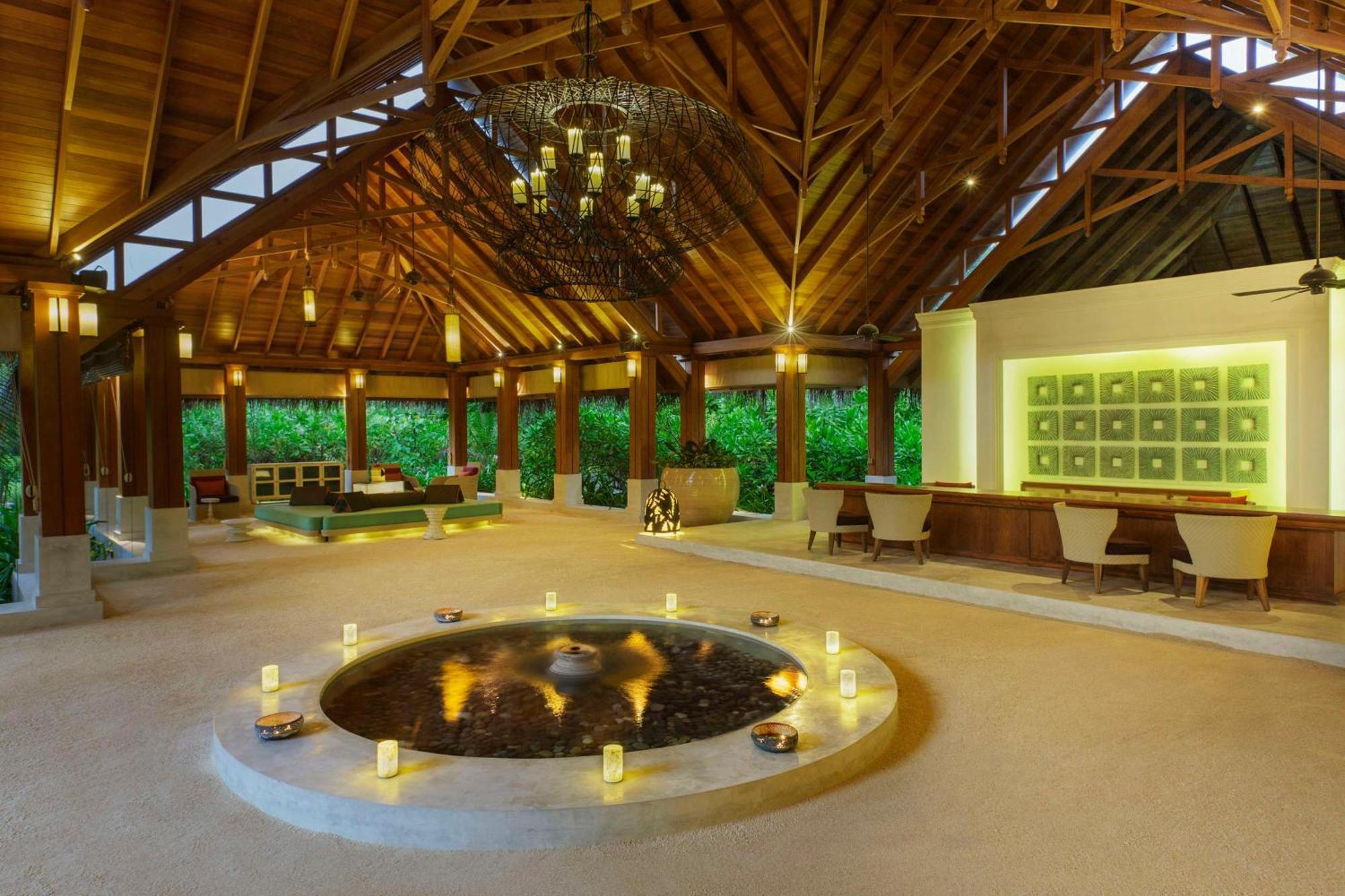 Dusit Thani Maldives - 50 Percent Discount On Transfers For Stays Until 20 Dec 2025 Amilla Fushi Exterior photo